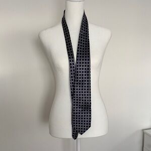 Elegant Black and White Men's tie